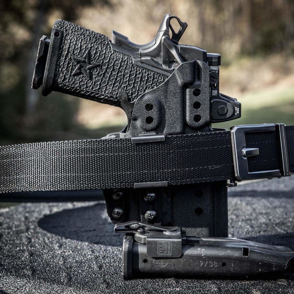 7 Things You Need To Know Before Buying...Everyday Carry Holster and ...