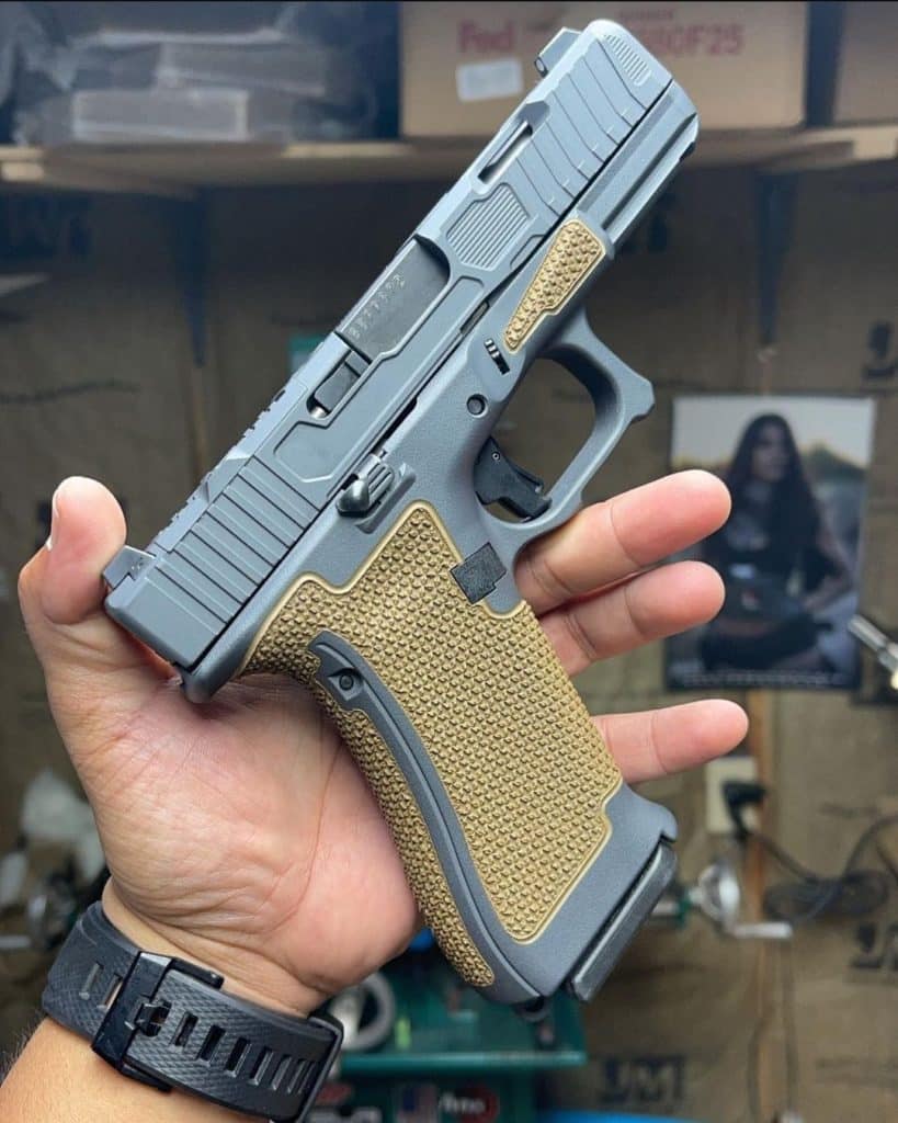 rocket-city-stippling